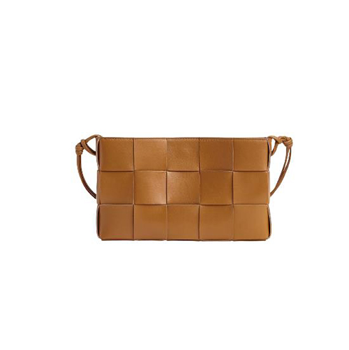 [스페셜오더]BOTTEGA VENETA-730543 보테가 베네타 카멜 카세트 스트랩 파우치 22.5CM