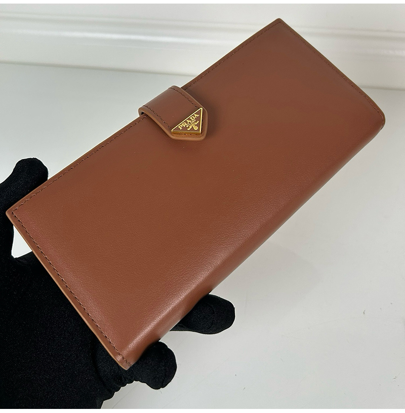 [스페셜오더]PRADA-1MV025 프라다 가죽 장지갑 브라운